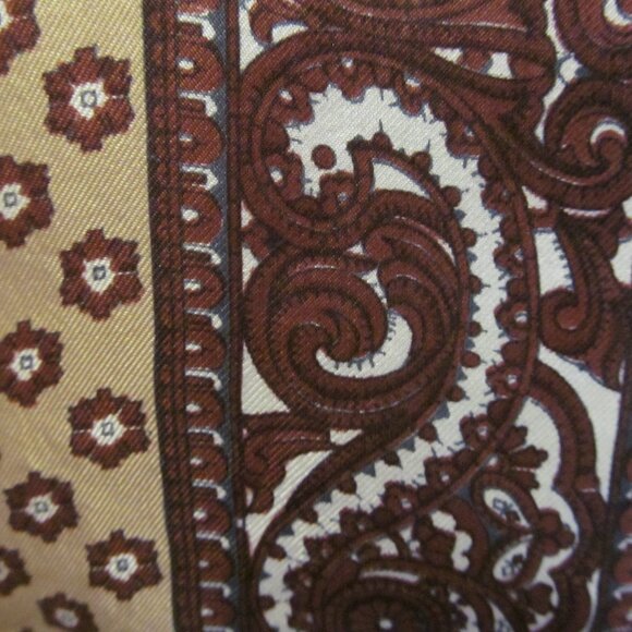 Vintage Scarf Unbranded Scroll Floral Browns & Champagne Gold Unused So Pretty - Picture 4 of 8